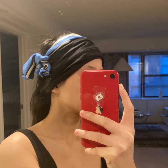 Agnes b. Silk Scarf - Picture 7 of 8